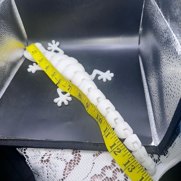New 3D Printed Full Articulating Glow In The Dark Gecko/Lizard Toy 14”L - Picture 5 of 7